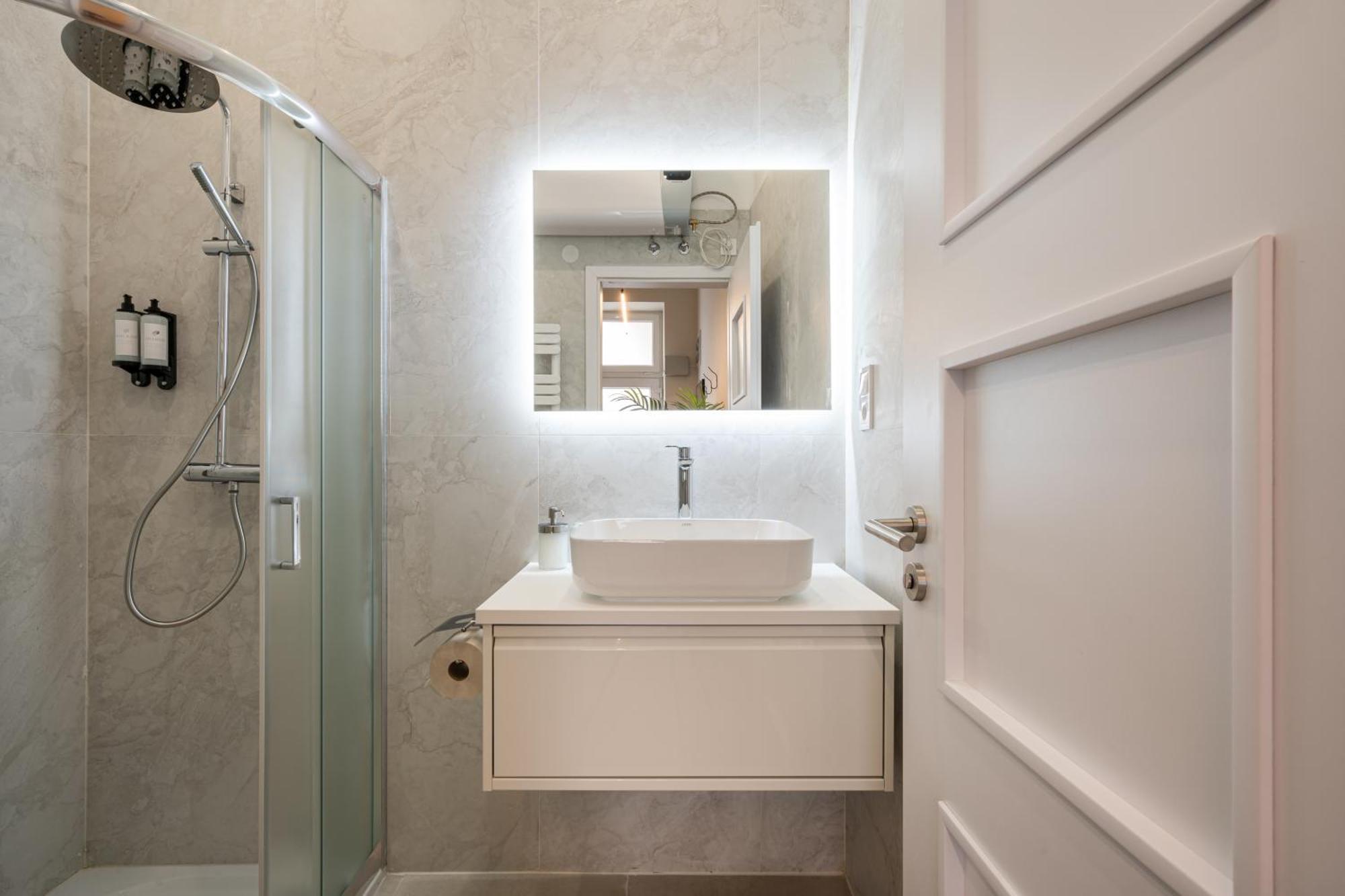 D54 Boutique Apartments Best Location By Bqa Budapest Bagian luar foto